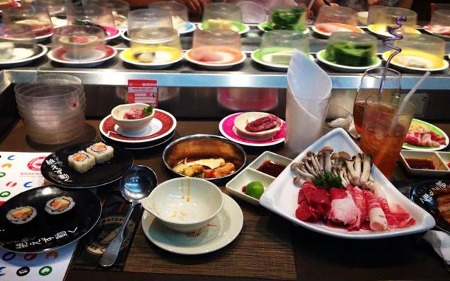 Món Nhật hấp dẫn tại nhà hàng