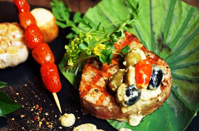 Moo Beef Steak - Trần Quốc Toản