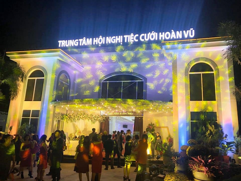 Trung tâm hội nghị tiệc cưới Hoàn Vũ